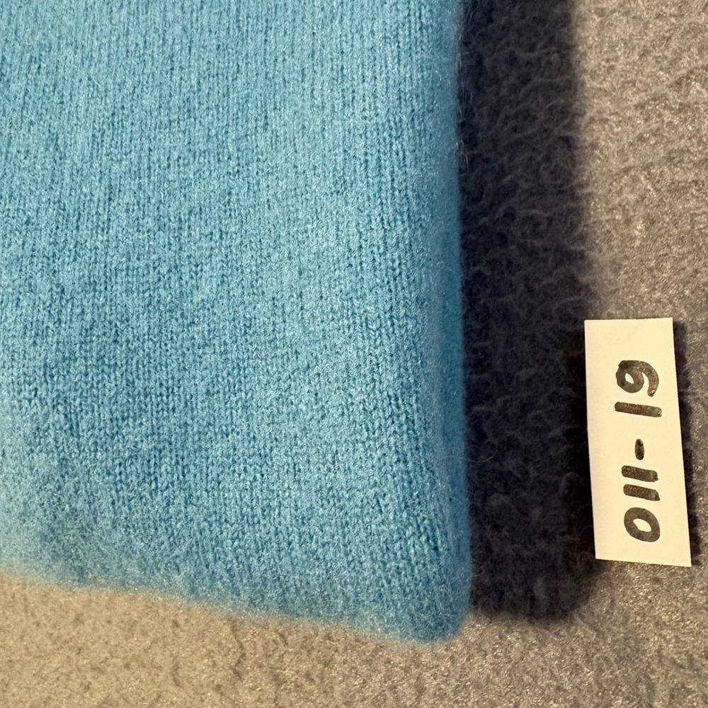 Club Room V-Neck Sweater Men Large Turquoise Blue 100% Fine Cashmere Long Sleeve - Picture 7 of 7